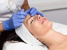 Erase the Years: Discover the Power of a Neck Lift in Dubai